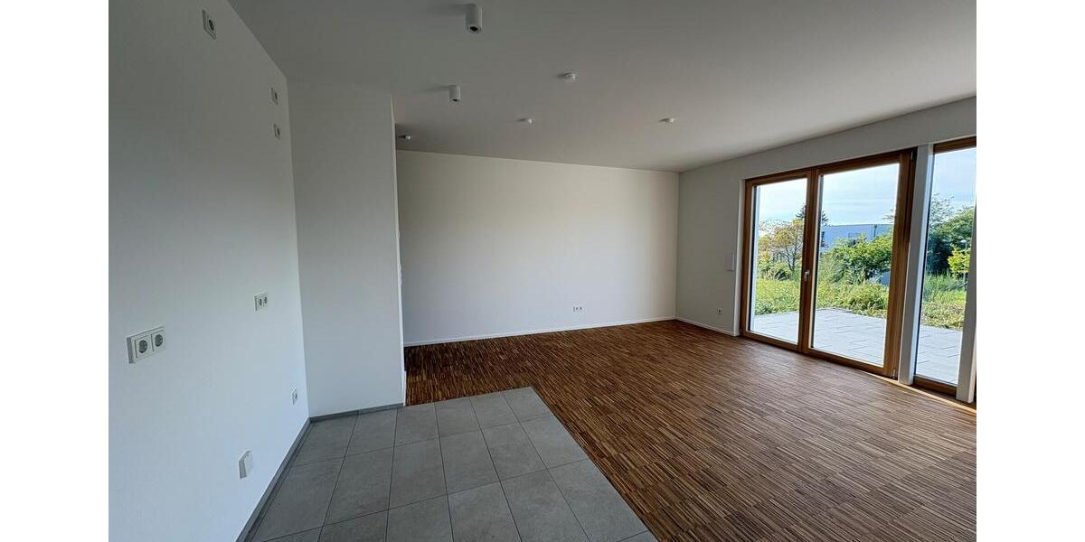Maisonettenwohnung Saarbrücken Neue Bremm - 4 Zimmer, 95 m&sup2;, 1.235&euro; | Angebot:24780730