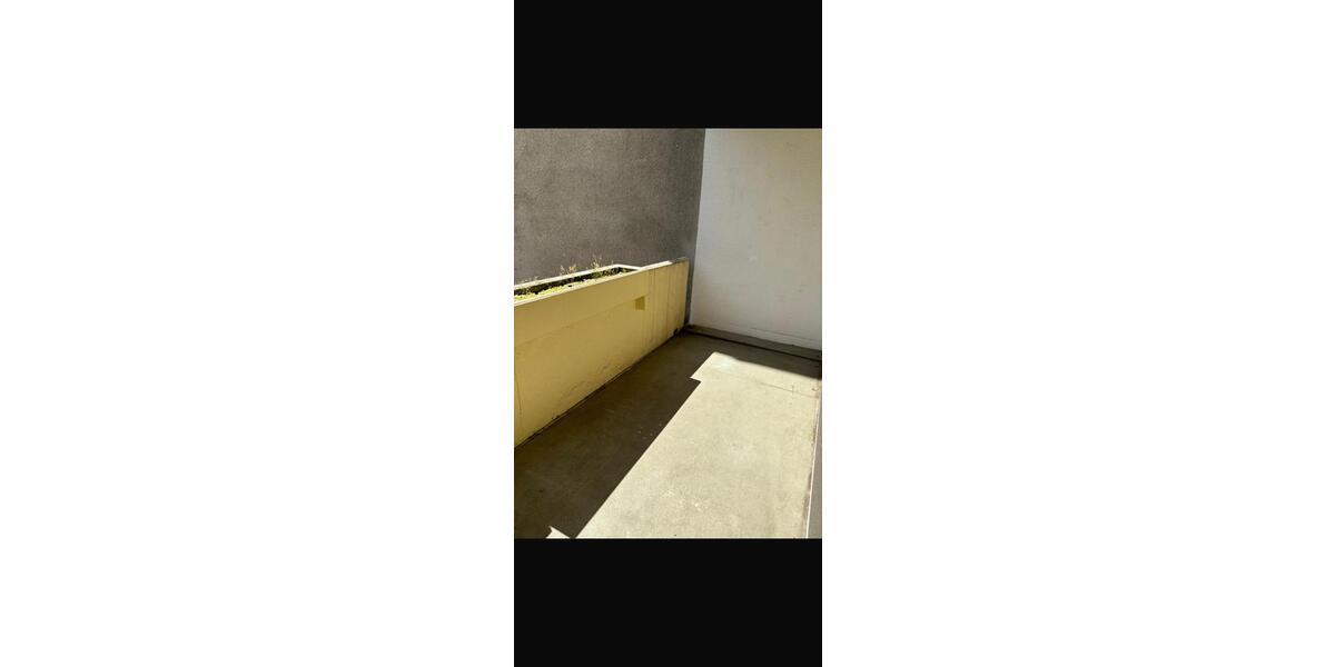 Etagenwohnung Saarbrücken Neue Bremm - 3 Zimmer, 63 m&sup2;, 770&euro; | Angebot:26625492