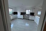 Etagenwohnung Schmelz - 3 Zimmer, 120 m&sup2;, 900&euro; | Angebot:26221113