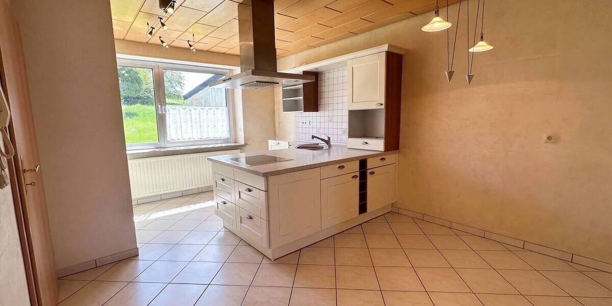Mehrfamilienhaus, Wohnhaus Saarwellingen / Reisbach Reisbach - 8 Zimmer, 170 m&sup2;, 218.000&euro; | Angebot:26411493