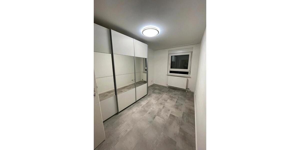 Etagenwohnung Dillingen (Saar) - 3 Zimmer, 75 m&sup2;, 800&euro; | Angebot:25806030