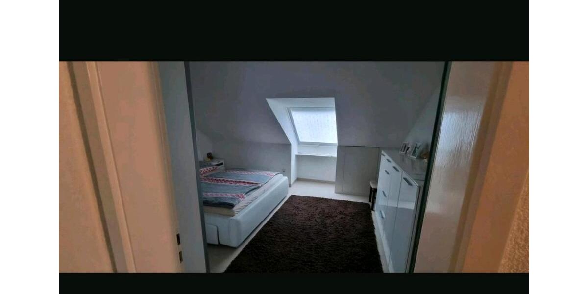 Dachgeschoßwohnung Zweibrücken - 4 Zimmer, 97 m&sup2;, 800&euro; | Angebot:25311704