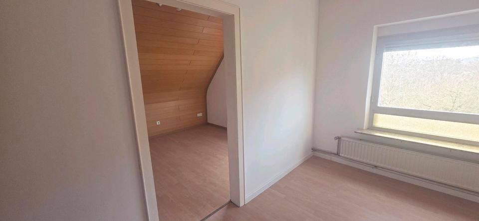 Etagenwohnung Saarbrücken Dudweiler - 2 Zimmer, 60 m&sup2;, 500&euro; | Angebot:24296365
