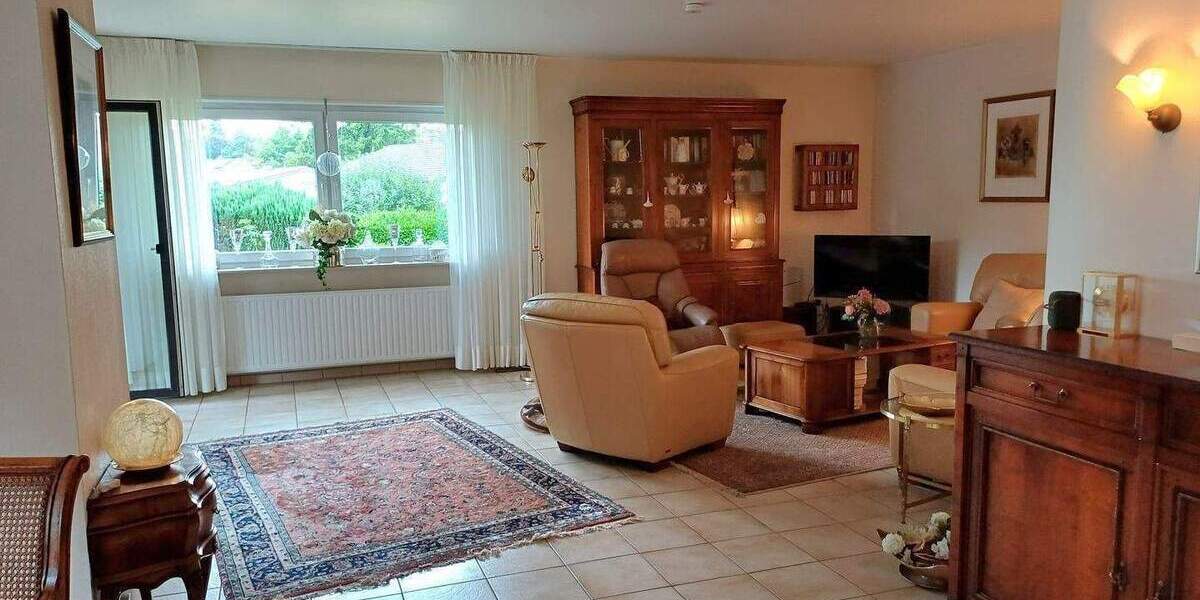 Mehrfamilienhaus, Wohnhaus Homburg Erbach - 5 Zimmer, 175 m&sup2;, 475.000&euro; | Angebot:25799115