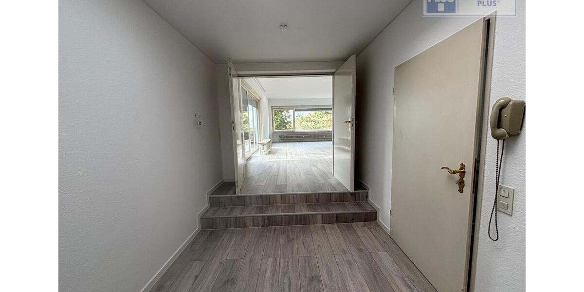 Etagenwohnung Homburg - 4 Zimmer, 142 m&sup2;, 1.290&euro; | Angebot:25371556