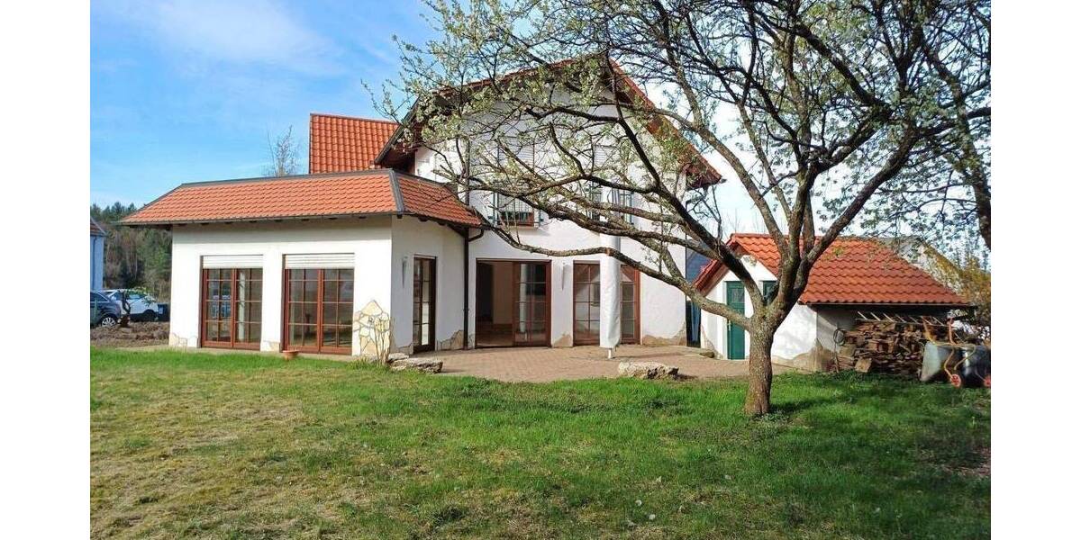 Mehrfamilienhaus, Wohnhaus Sankt Ingbert St. Ingbert - 6 Zimmer, 180 m&sup2;, 645.000&euro; | Angebot:26851769