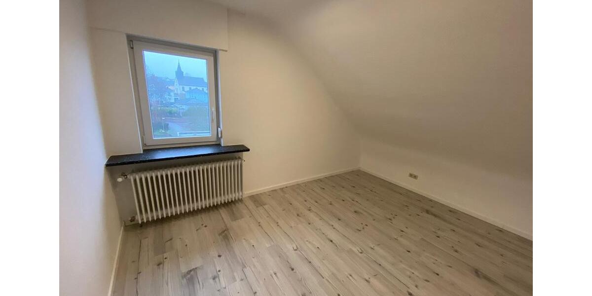 Dachgeschoßwohnung Riegelsberg - 2 Zimmer, 75 m&sup2;, 550&euro; | Angebot:25958792