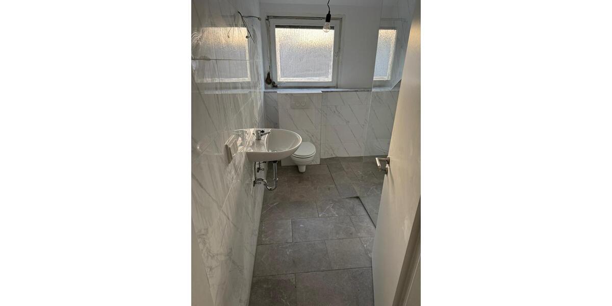 Dachgeschoßwohnung Neunkirchen - 3.5 Zimmer, 80 m&sup2;, 650&euro; | Angebot:25930216