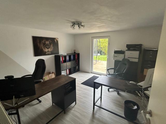 Modernes lichtdurchflutetes Einfamilienhaus in herrlicher Stadtrandlage von Homburg - Einfamilienhaus Homburg | Angebot:18108748