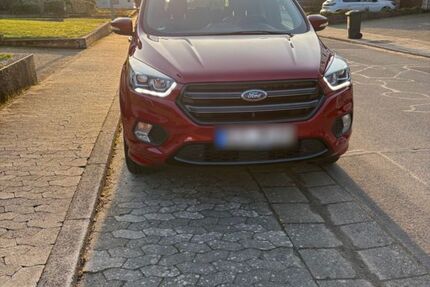 Ford Kuga 148.000 km 13.490 &euro; Saarwellingen 66793