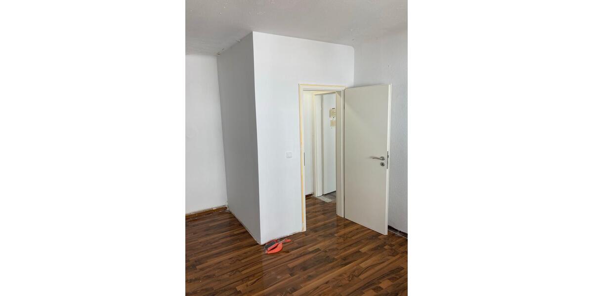 Etagenwohnung Saarbrücken West - 1 Zimmer, 40 m&sup2;, 315&euro; | Angebot:26683699