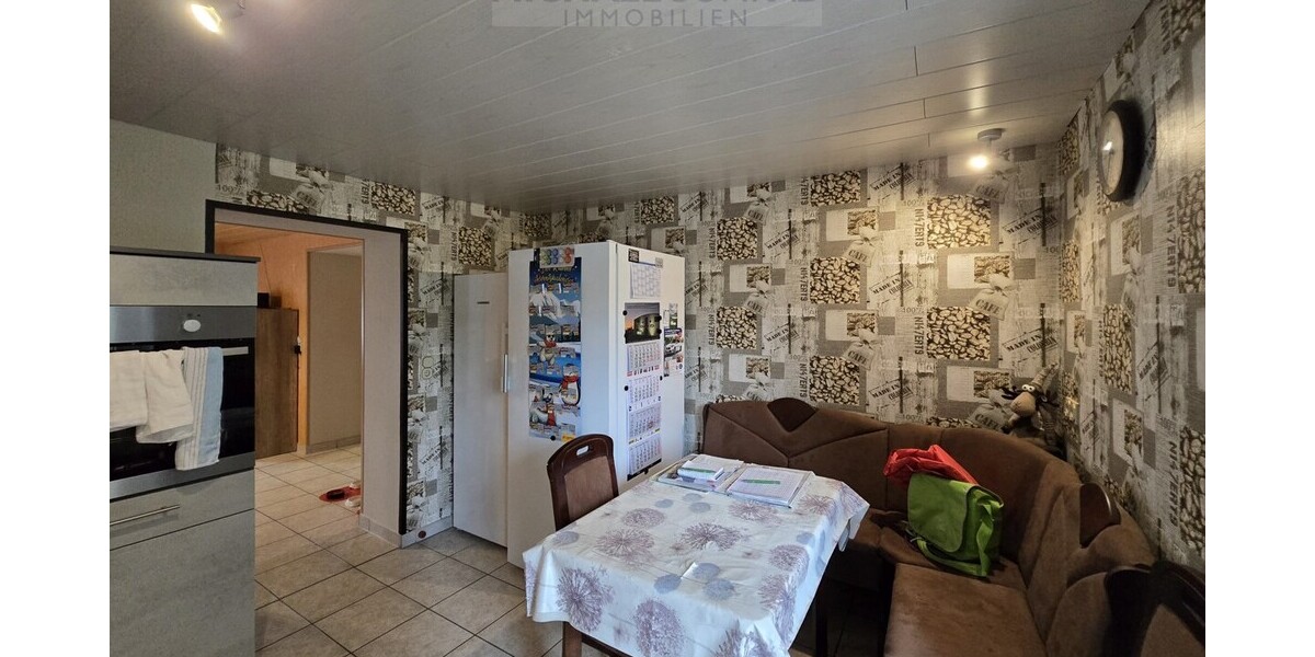 Modernisiertes Einfamilienhaus mit Einliegerwohnung Schmelz zentral - Einfamilienhaus Schmelz | Angebot:27333388