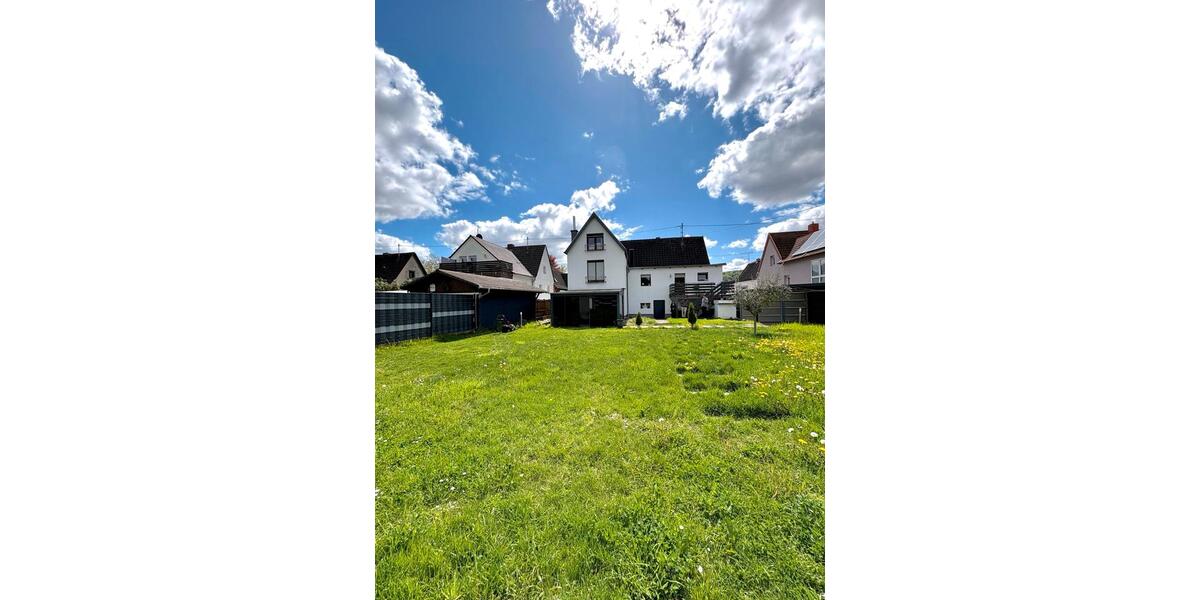 Mehrfamilienhaus, Wohnhaus Dillingen (Saar) - 8 Zimmer, 250 m&sup2;, 324.000&euro; | Angebot:26255429