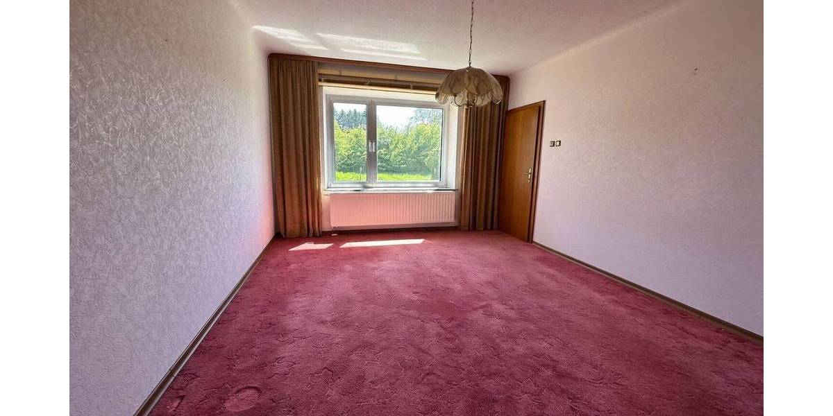 Mehrfamilienhaus, Wohnhaus Saarwellingen / Reisbach Reisbach - 8 Zimmer, 170 m&sup2;, 218.000&euro; | Angebot:26411493