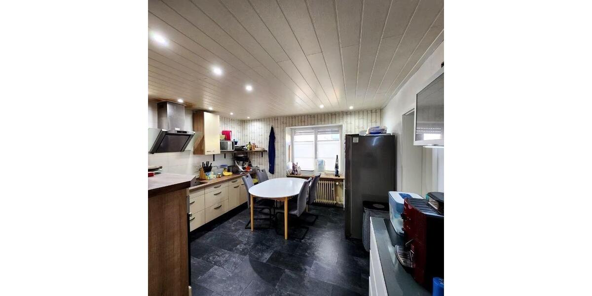 Mehrfamilienhaus, Wohnhaus Zweibrücken - 8 Zimmer, 220 m&sup2;, 299.000&euro; | Angebot:26957531