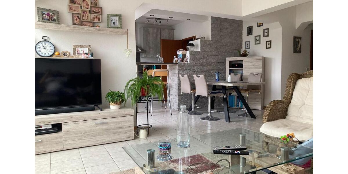 Dachgeschoßwohnung Saarlouis - 6 Zimmer, 116 m&sup2;, 240.000&euro; | Angebot:24941021