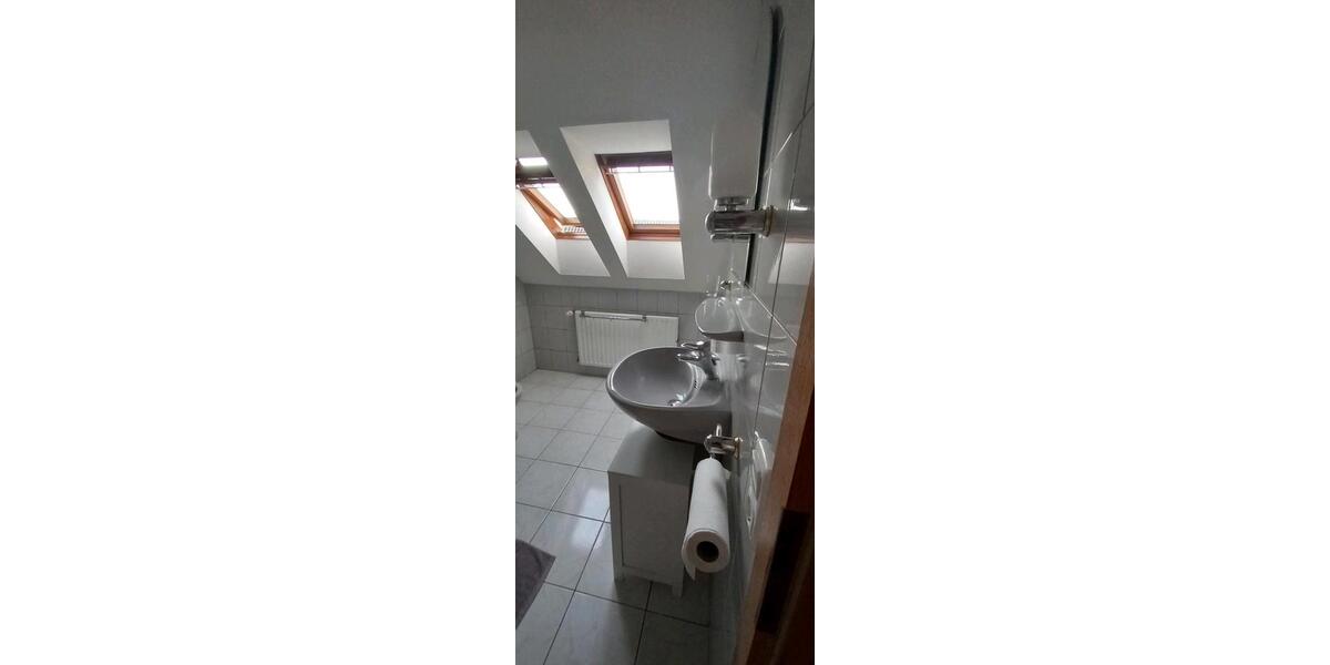 Dachgeschoßwohnung Saarwellingen - 2 Zimmer, 60 m&sup2;, 595&euro; | Angebot:26635861