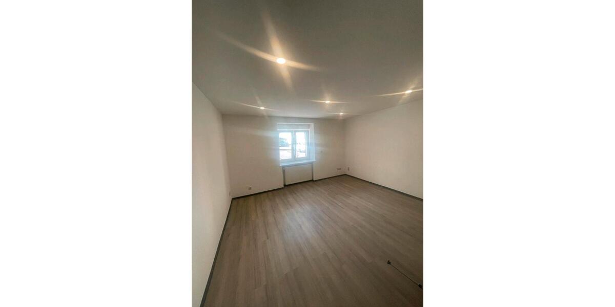 Mehrfamilienhaus, Wohnhaus Saarwellingen - 10 Zimmer, 300 m&sup2;, 350.000&euro; | Angebot:25588634