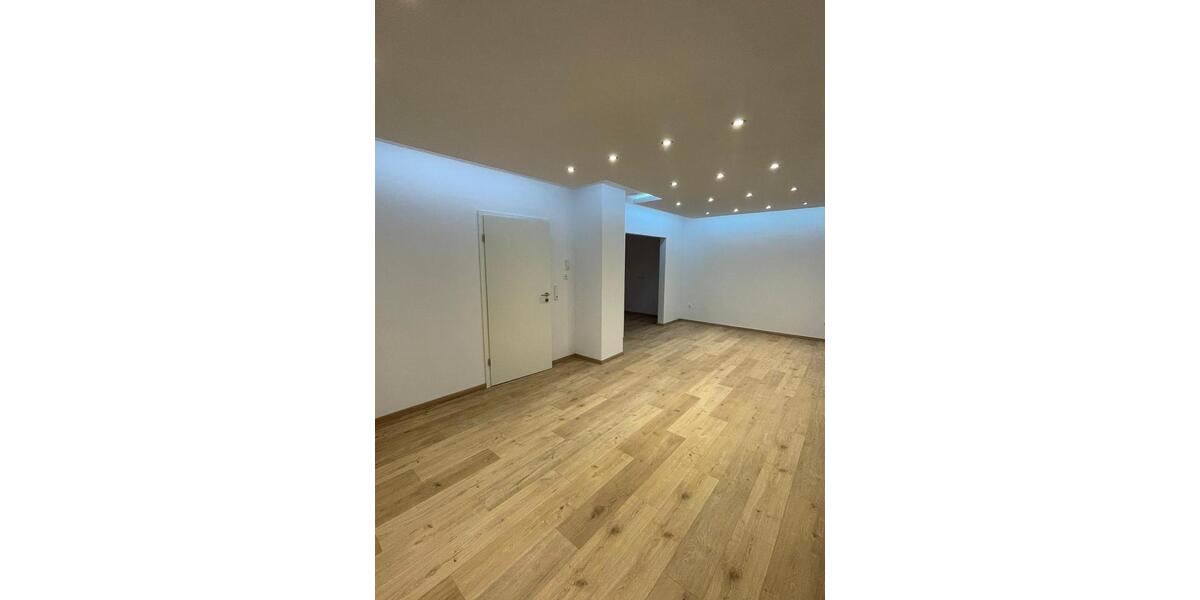Etagenwohnung Zweibrücken - 4 Zimmer, 100 m&sup2;, 1.000&euro; | Angebot:23689511