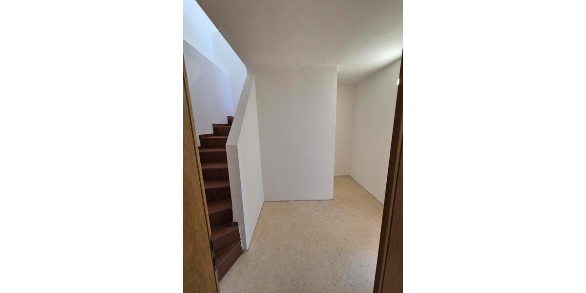 Etagenwohnung Kleinblittersdorf - 2 Zimmer, 80 m&sup2;, 650&euro; | Angebot:26265700