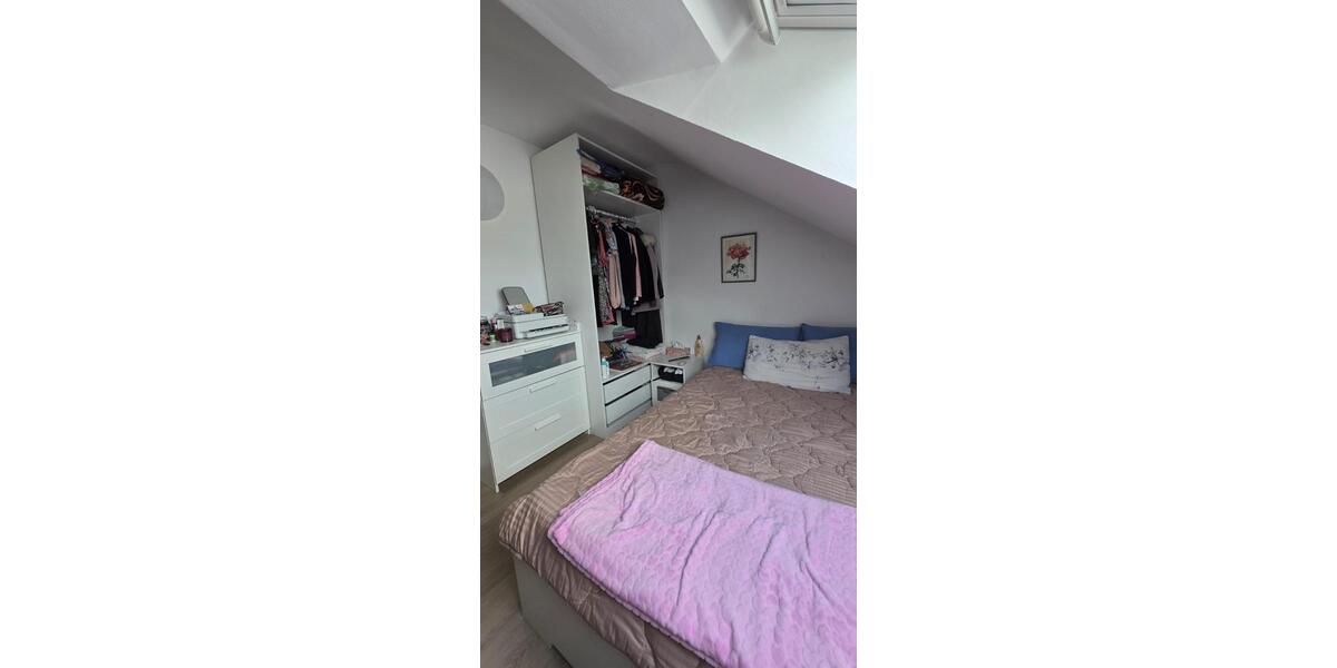 Dachgeschoßwohnung Saarbrücken Kieselhumes - 3 Zimmer, 59 m&sup2;, 250&euro; | Angebot:26585631