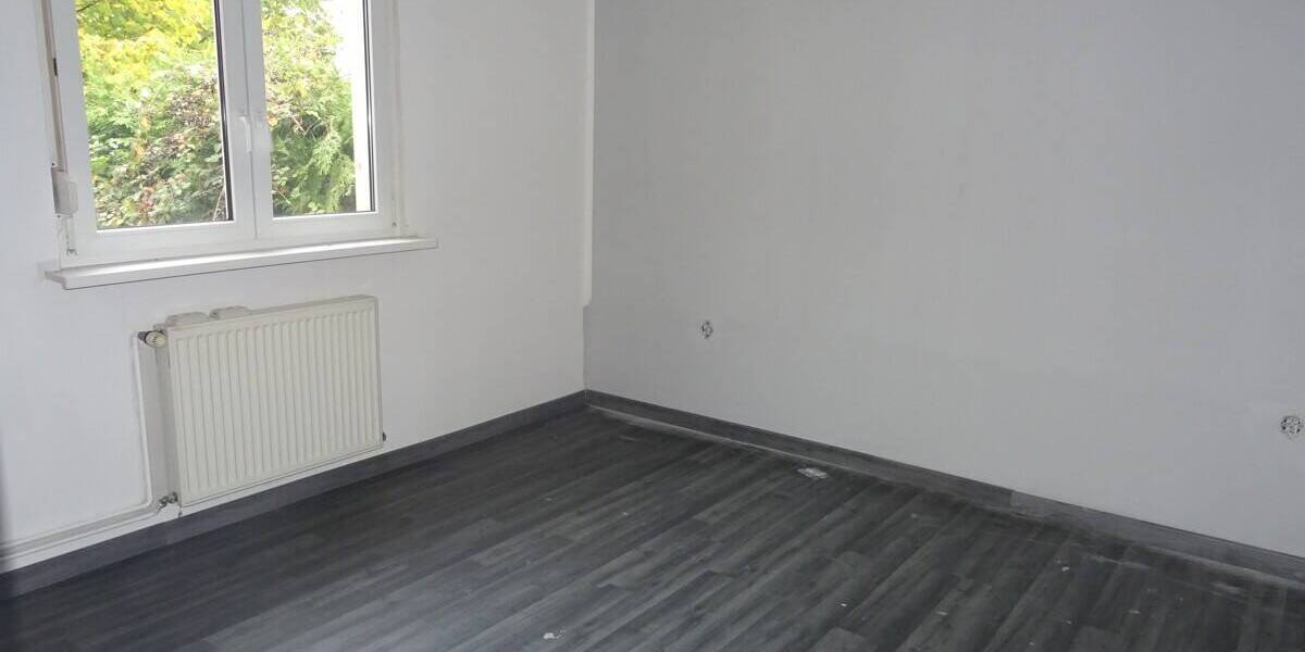 Mehrfamilienhaus, Wohnhaus Völklingen Luisenthal - 5 Zimmer, 112 m&sup2;, 136.000&euro; | Angebot:26017433