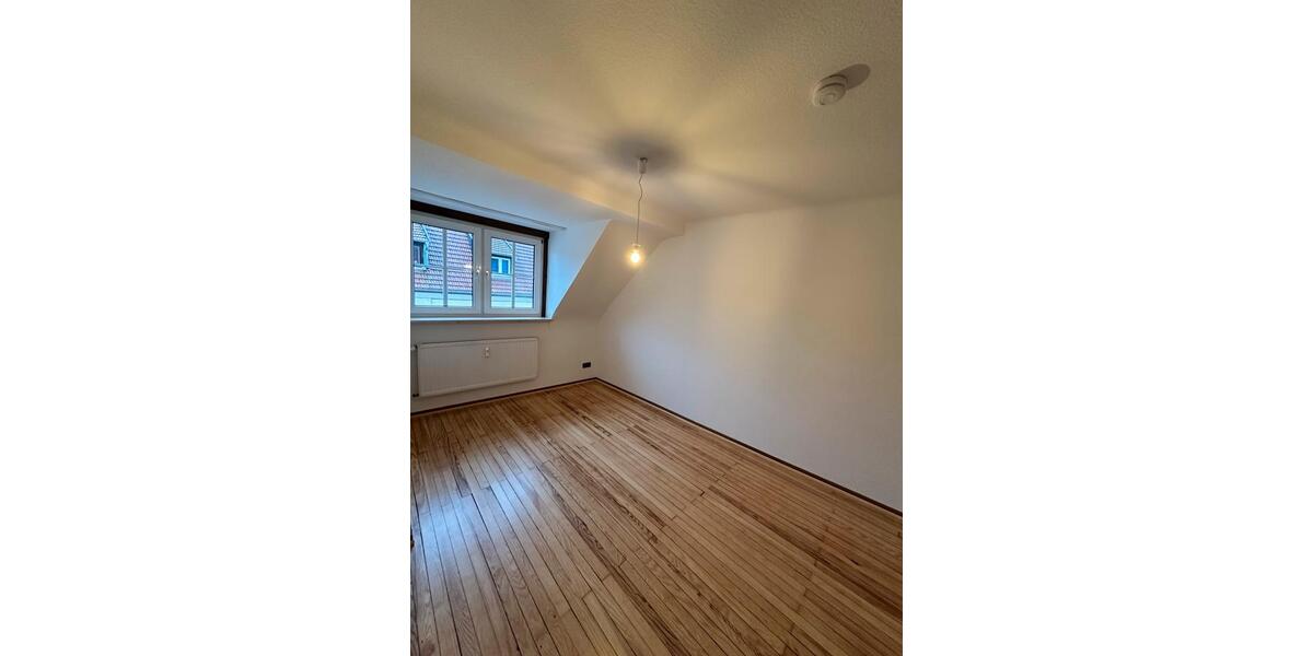 Maisonettenwohnung Saarbrücken Neue Bremm - 4 Zimmer, 125 m&sup2;, 1.100&euro; | Angebot:25804536