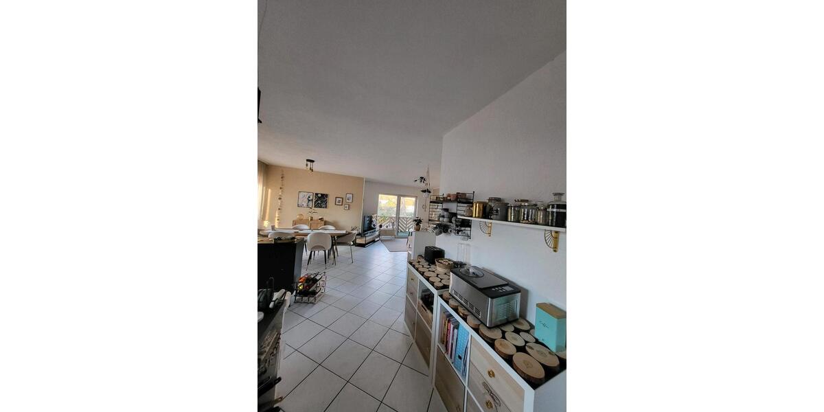 Etagenwohnung Riegelsberg - 3 Zimmer, 93 m&sup2;, 700&euro; | Angebot:25781447