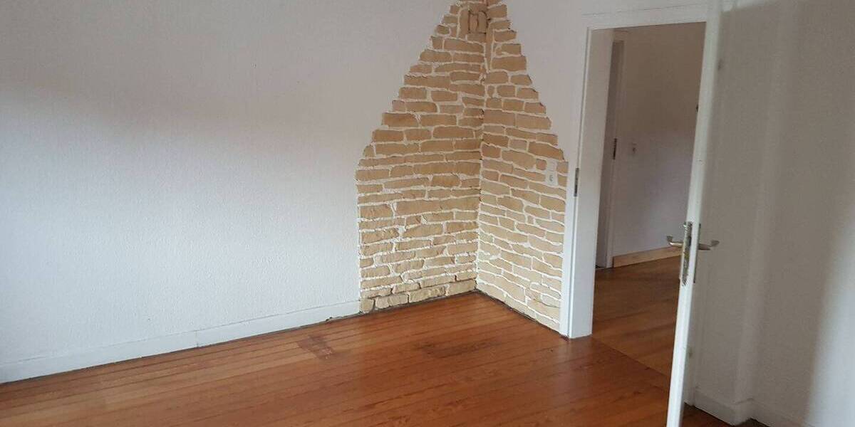 Mehrfamilienhaus, Wohnhaus St. Ingbert Hassel - 4 Zimmer, 130 m&sup2;, 195.000&euro; | Angebot:25682258