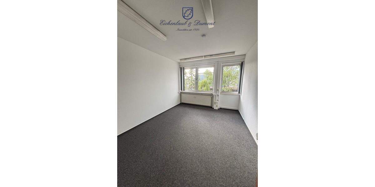 Gewerbeobjekt Saarlouis / Roden Roden - 9 Zimmer, 302 m&sup2;, 2.100&euro; | Angebot:25697924