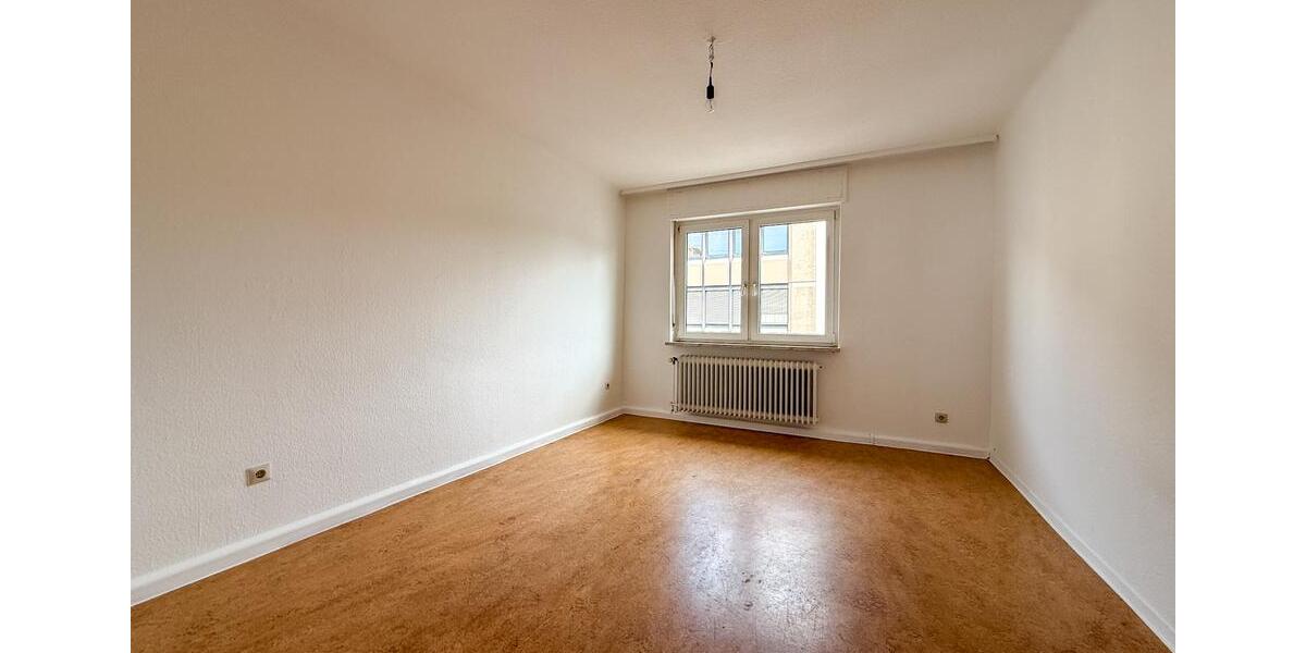 Etagenwohnung Zweibrücken - 3 Zimmer, 70 m&sup2;, 480&euro; | Angebot:25373876