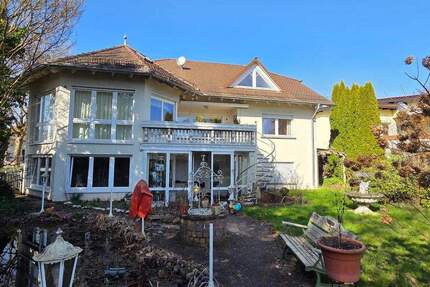 Haus Ottweiler Fürth - 8 Zimmer, 290 m&sup2;, 425.000&euro; | Angebot:25801718