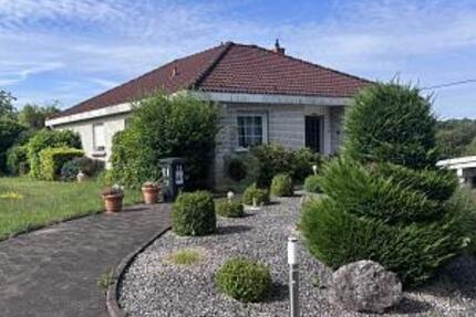 ALLEINLAGE, TOP GRUNDSTÜCK, GEPFLEGT, 3 GARAGEN - Haus Schmelz | Angebot:27354753