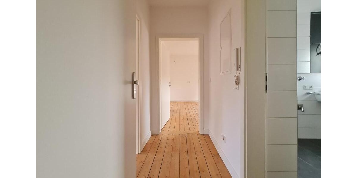 Etagenwohnung Saarbrücken West - 5 Zimmer, 100 m&sup2;, 900&euro; | Angebot:25378854