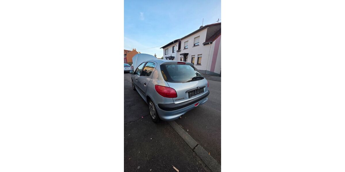 Peugeot 206 250.000 km 1.100 &euro; Saarbrücken 66126