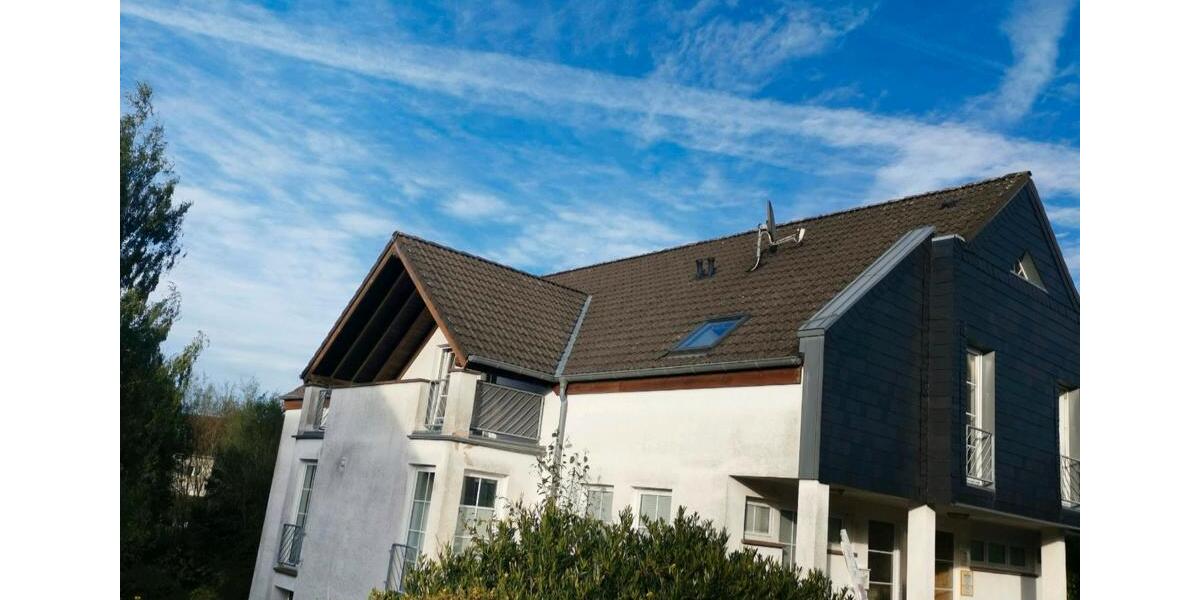 Dachgeschoßwohnung Ottweiler - 3 Zimmer, 90 m&sup2;, 650&euro; | Angebot:25856542