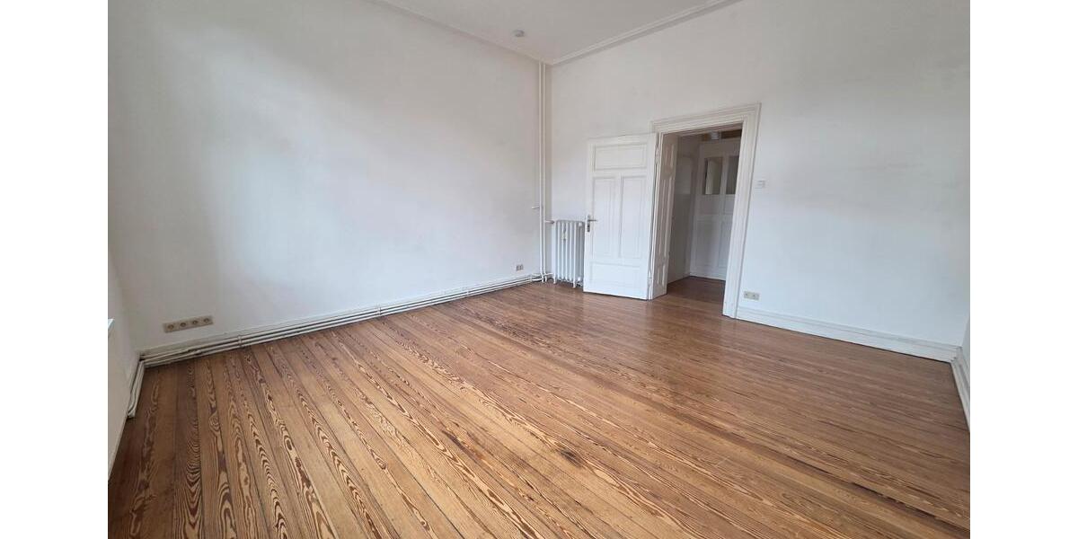 Etagenwohnung Saarbrücken St. Arnual - 3 Zimmer, 102 m&sup2;, 1.100&euro; | Angebot:26685978