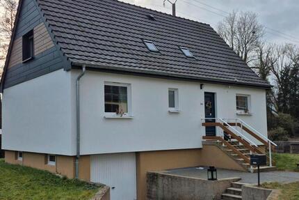 Haus Saarbrücken Brebach-Fechingen - 4 Zimmer, 120 m&sup2;, 1.230&euro; | Angebot:26635842