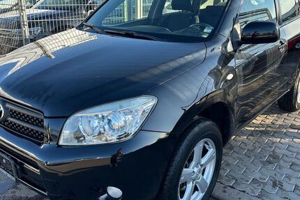 Toyota RAV 4 111.000 km 8.900 &euro; Saarlouis 66740
