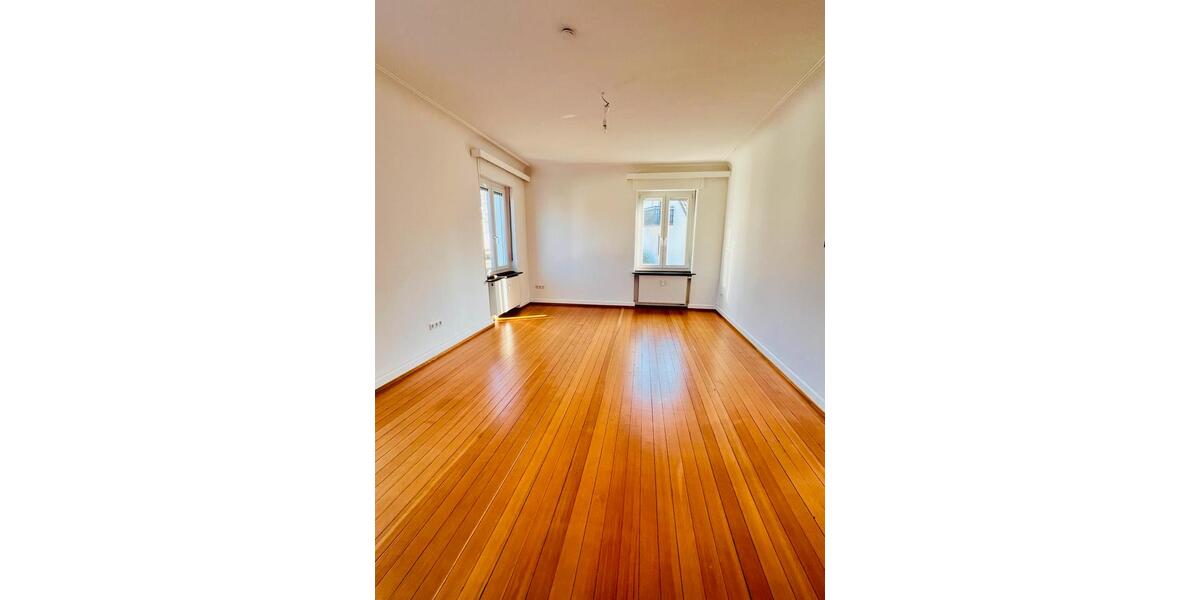 Etagenwohnung Saarbrücken Kieselhumes - 2 Zimmer, 90 m&sup2;, 780&euro; | Angebot:25821377