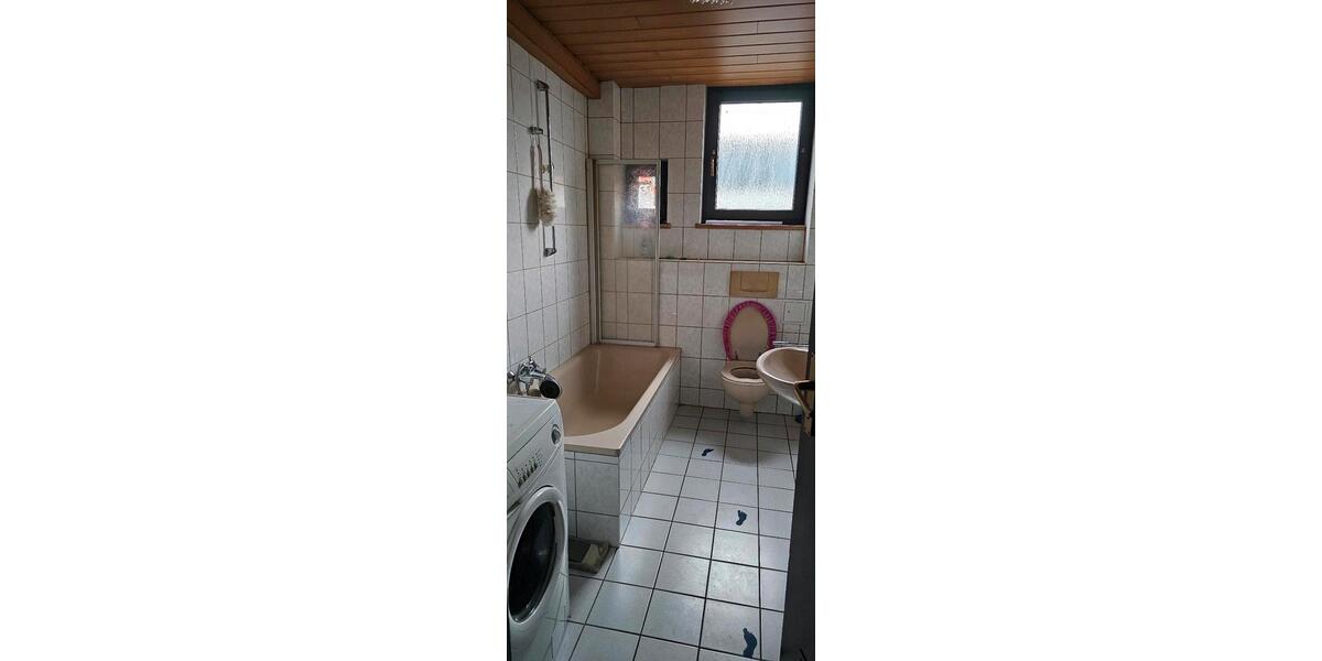 Etagenwohnung Neunkirchen - 3 Zimmer, 80 m&sup2;, 840&euro; | Angebot:13871433