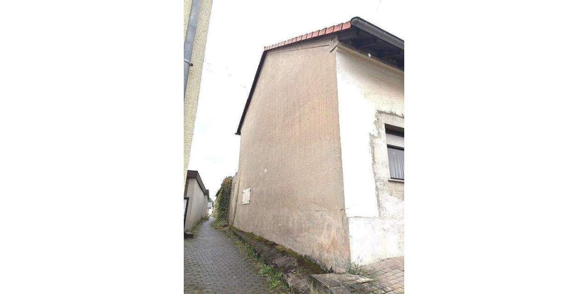 Einfamilienhaus Schwalbach Hülzweiler - 5 Zimmer, 123 m&sup2;, 129.000&euro; | Angebot:25667219