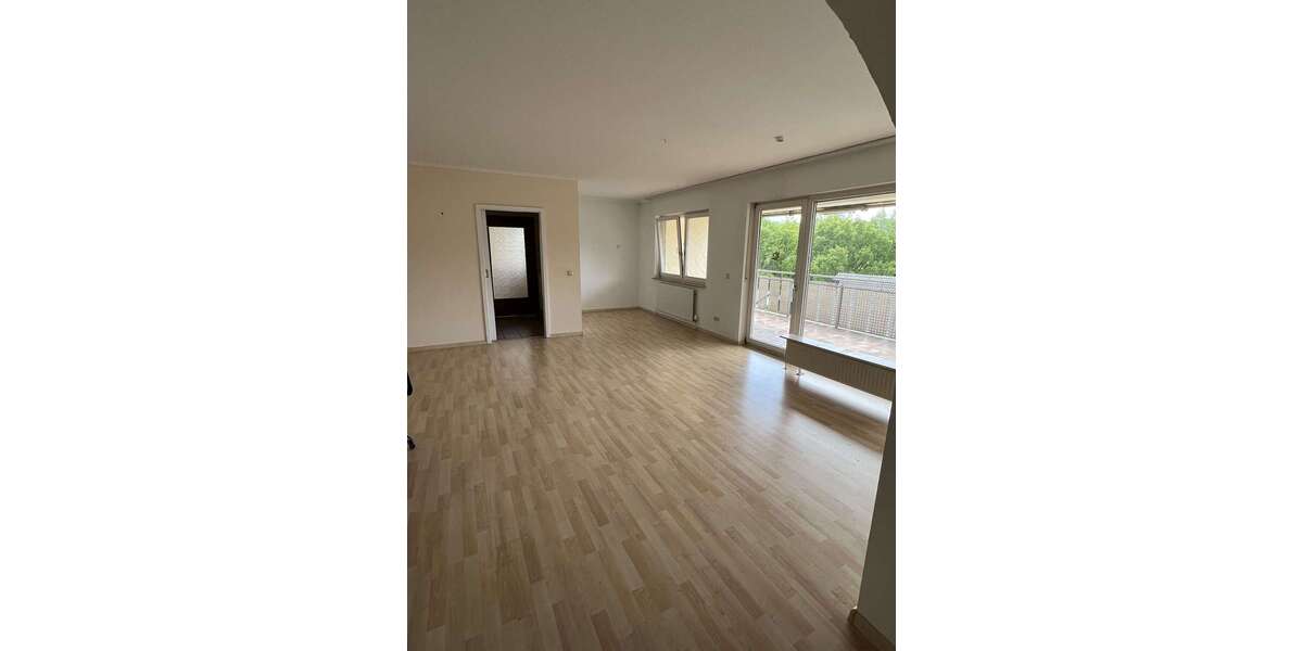 Etagenwohnung Ottweiler - 4 Zimmer, 105 m&sup2;, 189.000&euro; | Angebot:26677157
