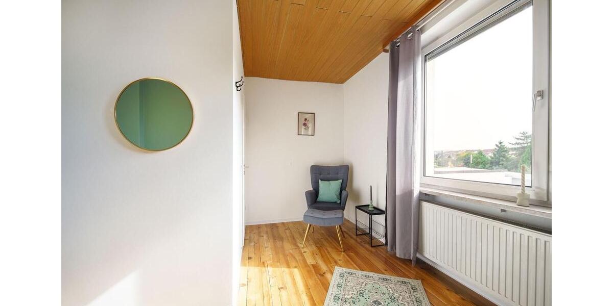 Etagenwohnung Saarbrücken Eschberg - 1 Zimmer, 40 m&sup2;, 69&euro; | Angebot:26417189