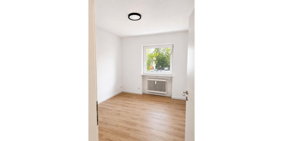Erdgeschoßwohnung Saarbrücken Dudweiler - 5 Zimmer, 100 m&sup2;, 1.200&euro; | Angebot:26615910