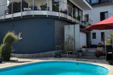 Haus Saarbrücken West - 8 Zimmer, 276 m&sup2;, 620.000&euro; | Angebot:25255040