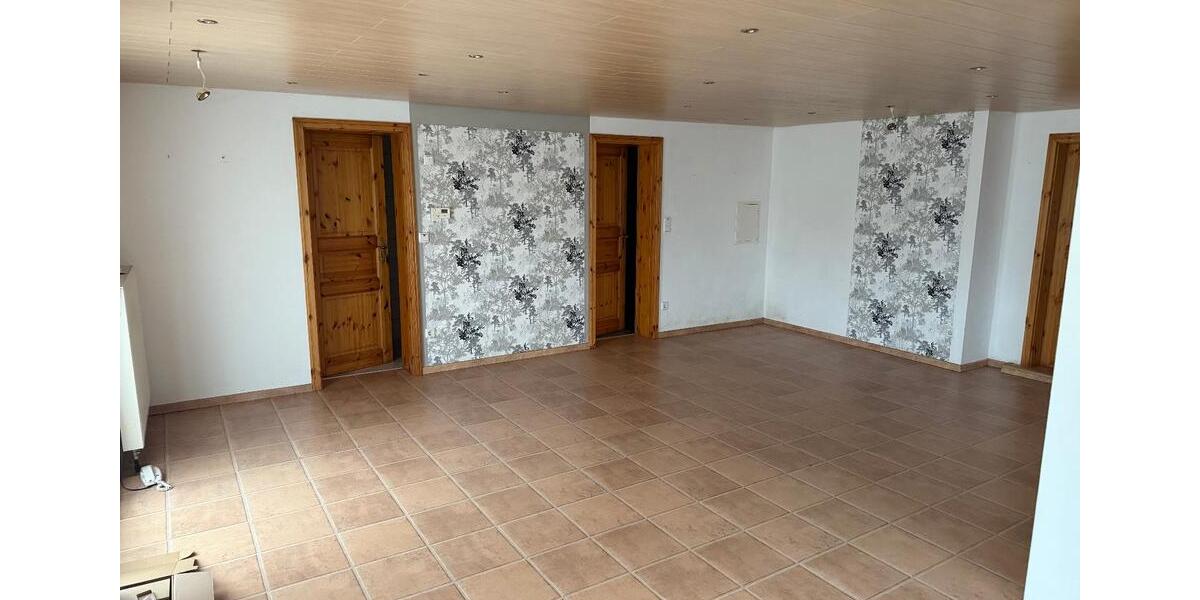 Etagenwohnung Schiffweiler - 1 Zimmer, 47 m&sup2;, 350&euro; | Angebot:24826231