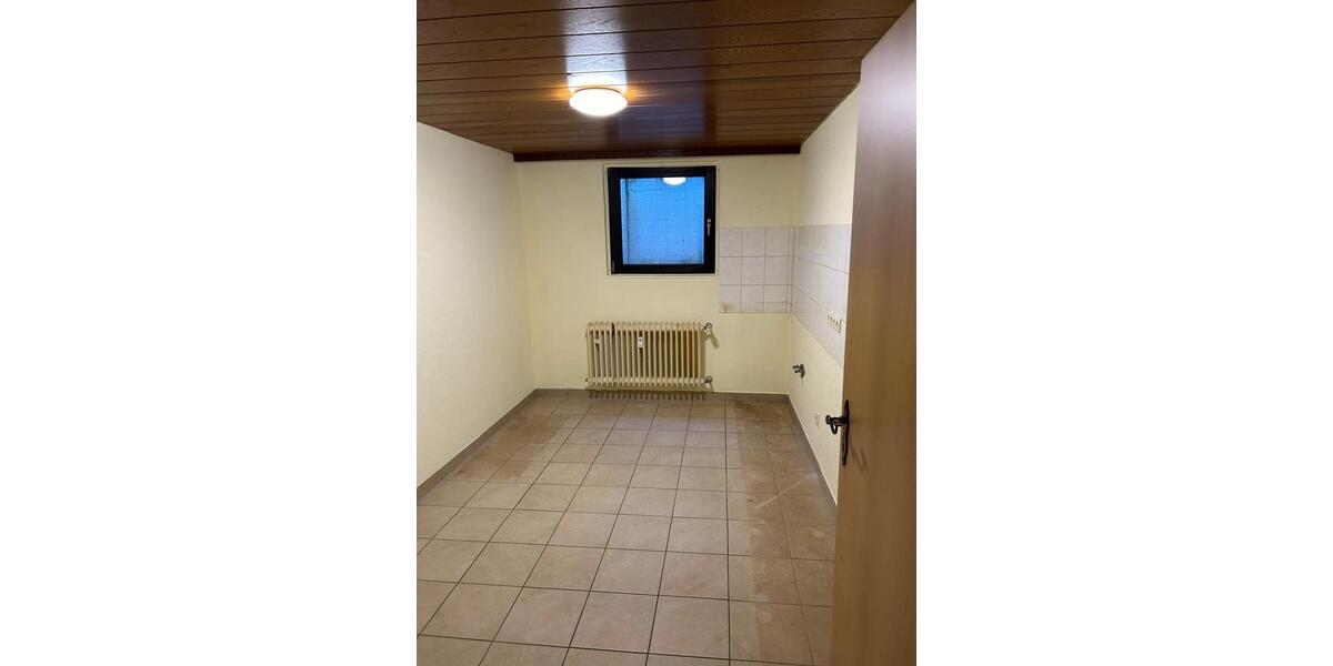Etagenwohnung Homburg - 2 Zimmer, 70 m&sup2;, 500&euro; | Angebot:25224734