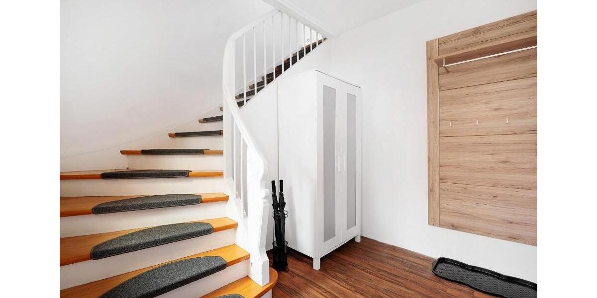 Dachgeschoßwohnung Tholey - 3 Zimmer, 87 m&sup2;, 650&euro; | Angebot:23689562