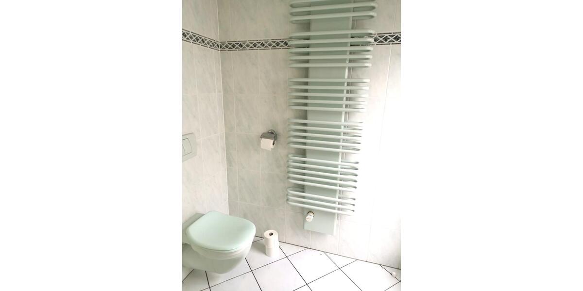 Reihenhaus Schwalbach - 7 Zimmer, 180 m&sup2;, 275.000&euro; | Angebot:27641904